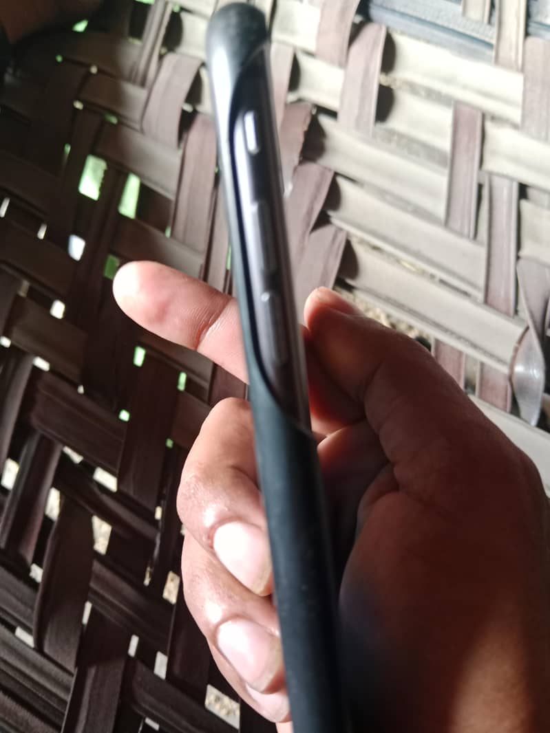 Apple iPhone 8 1