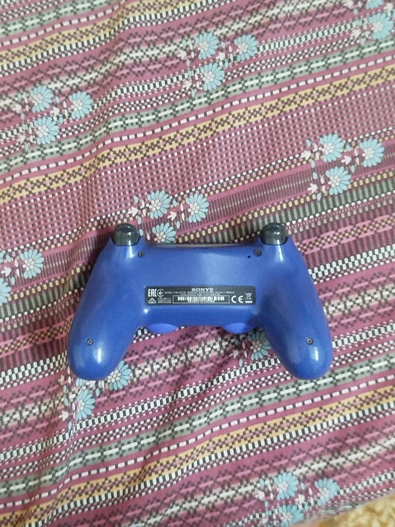 selling blue controller 1