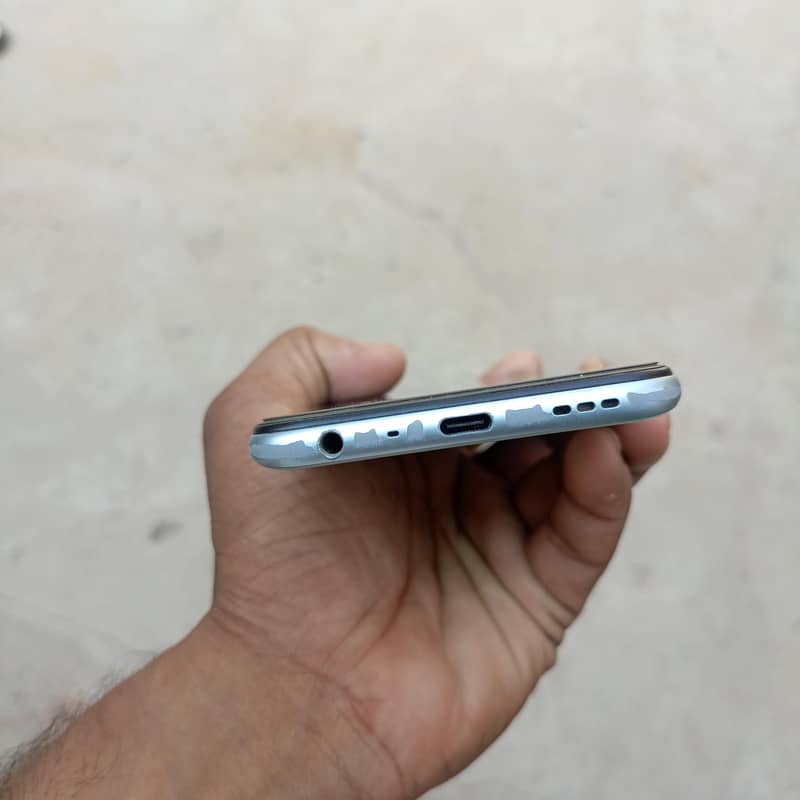 OPPO A76 4