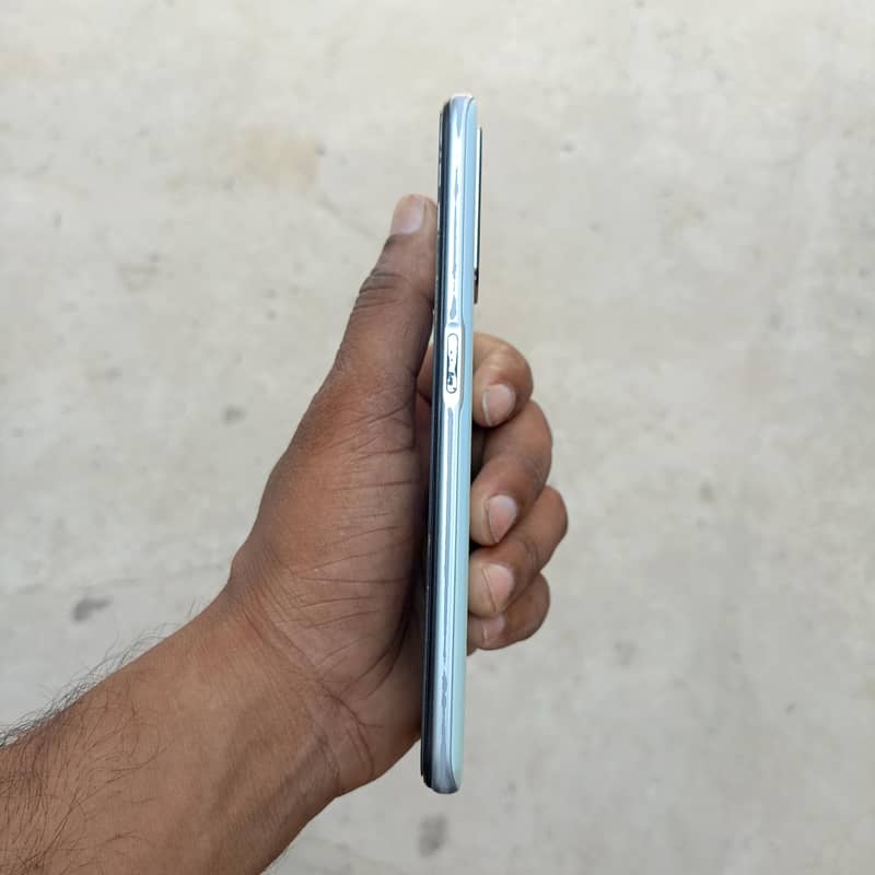 OPPO A76 5