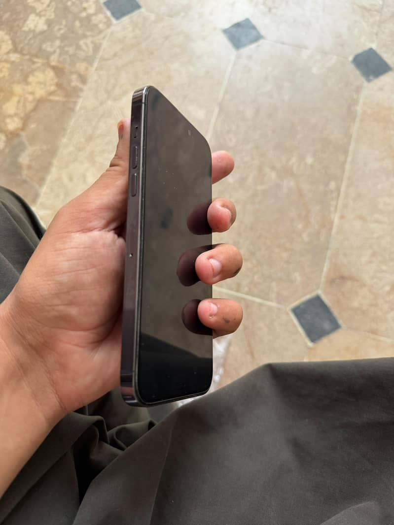 iPhone 14 pro max 7