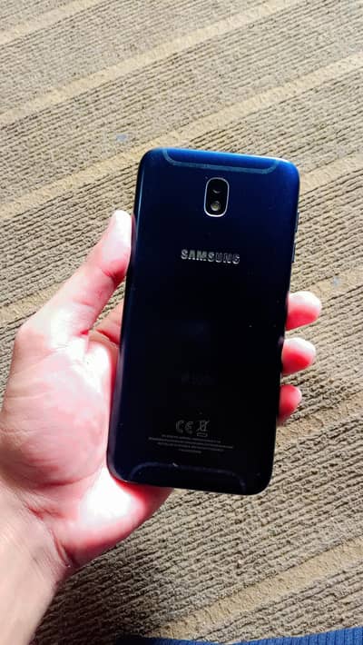 Samsung Mobile J7 Pro