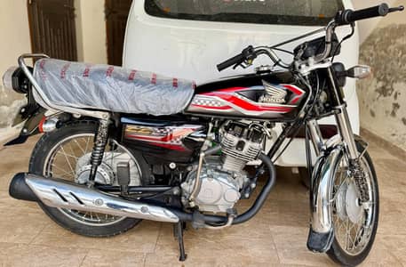 Honda CG 125 2024 is up for sale.