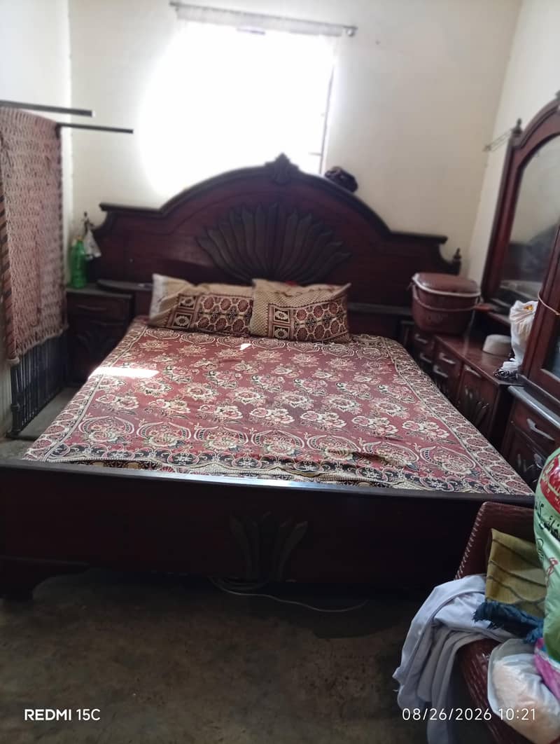 bed and drasing 2