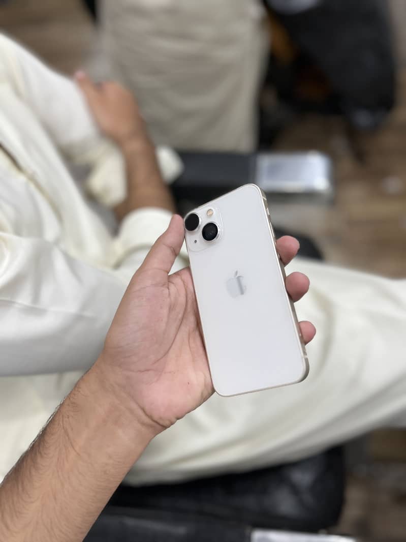 Apple iPhone 13 mini 8
