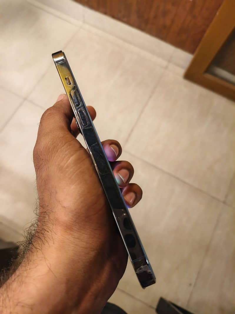 iphone 14 pro max 3