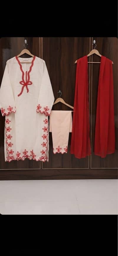 Ladies Suits – Beautiful Collection for Sale