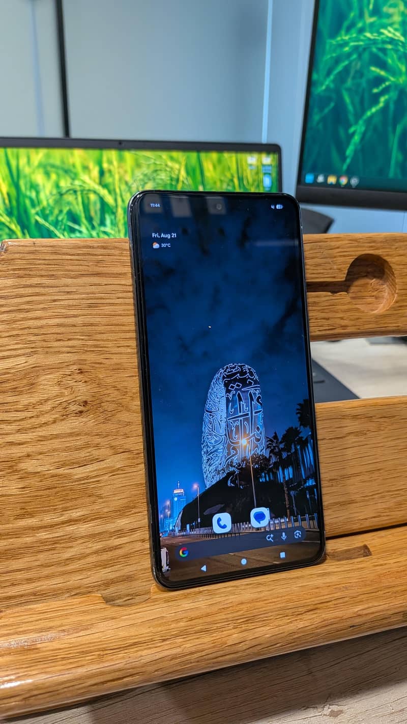 Google Pixel 8 Pro 2