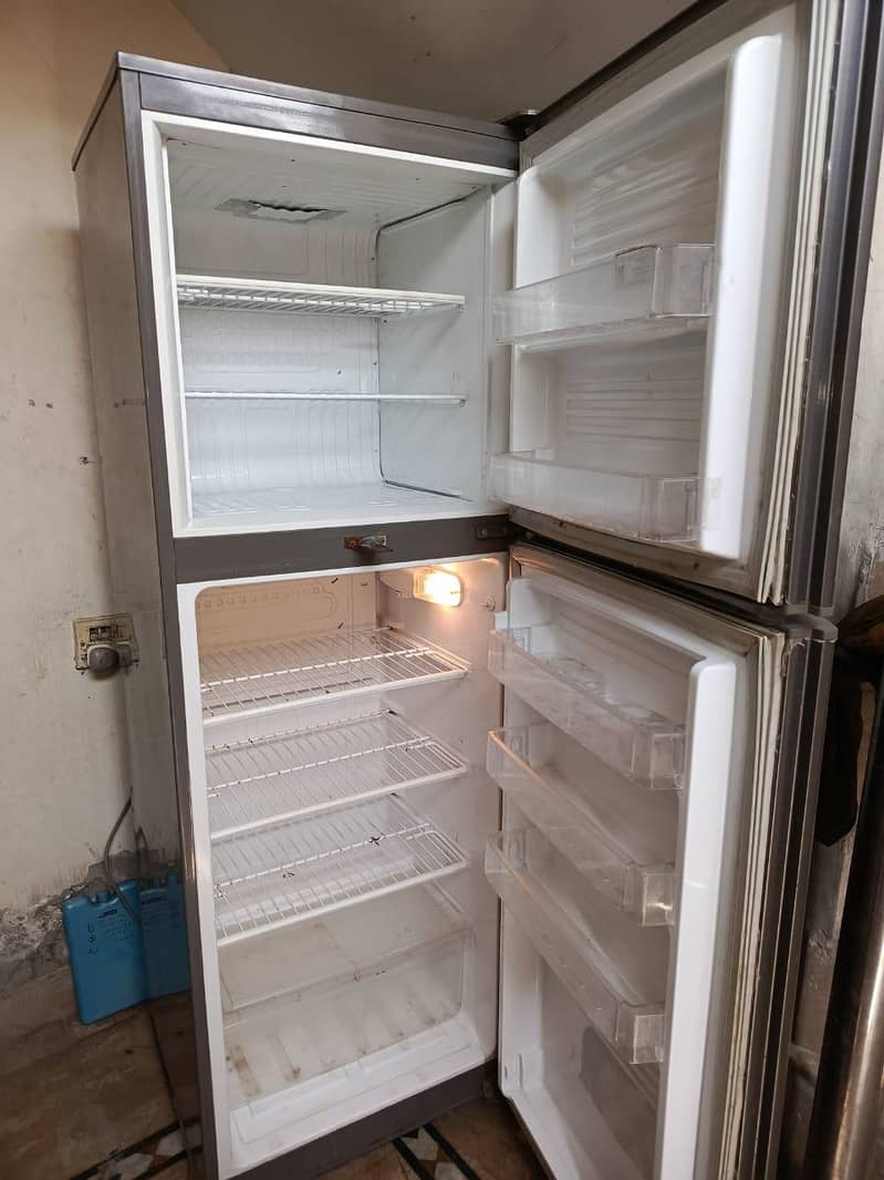 Fridge 3