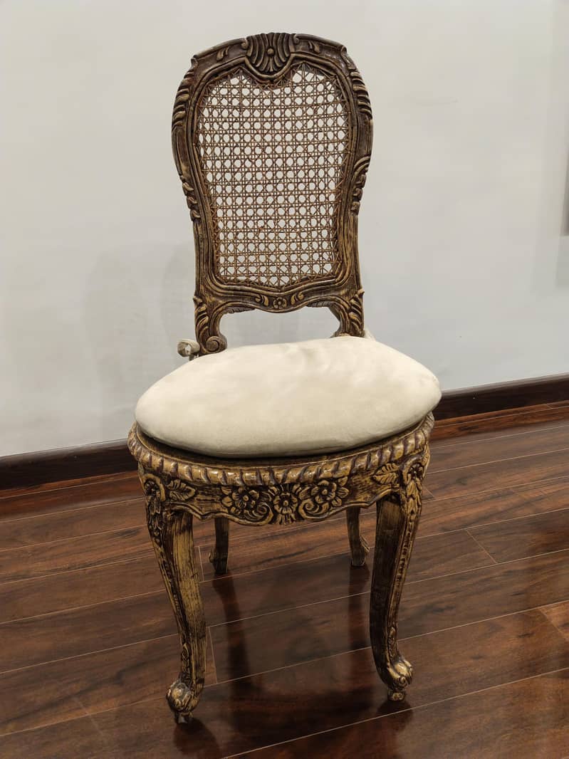 dining table 0