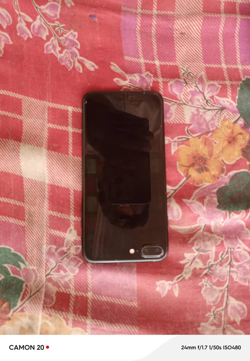 Apple iPhone 7 Plus 0