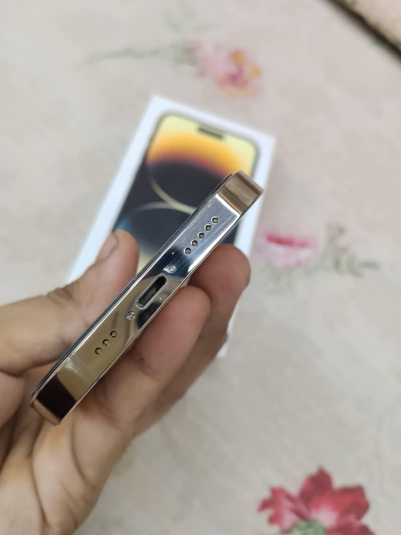 Apple iPhone 14 Pro 3