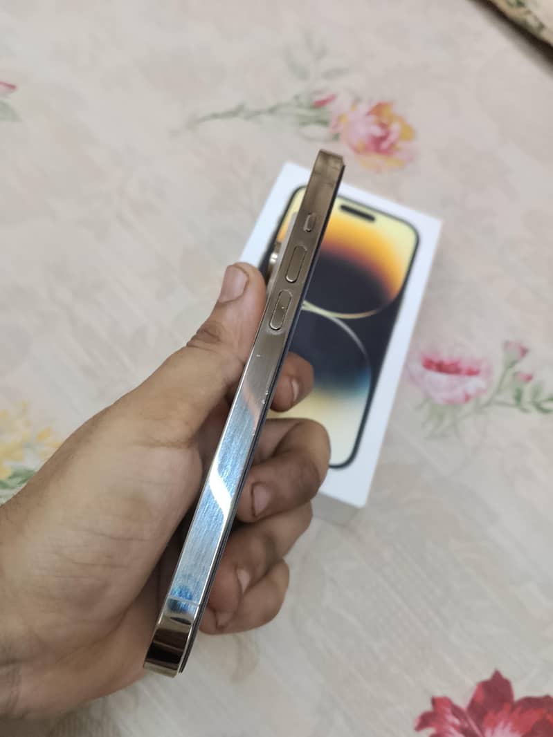 Apple iPhone 14 Pro 4