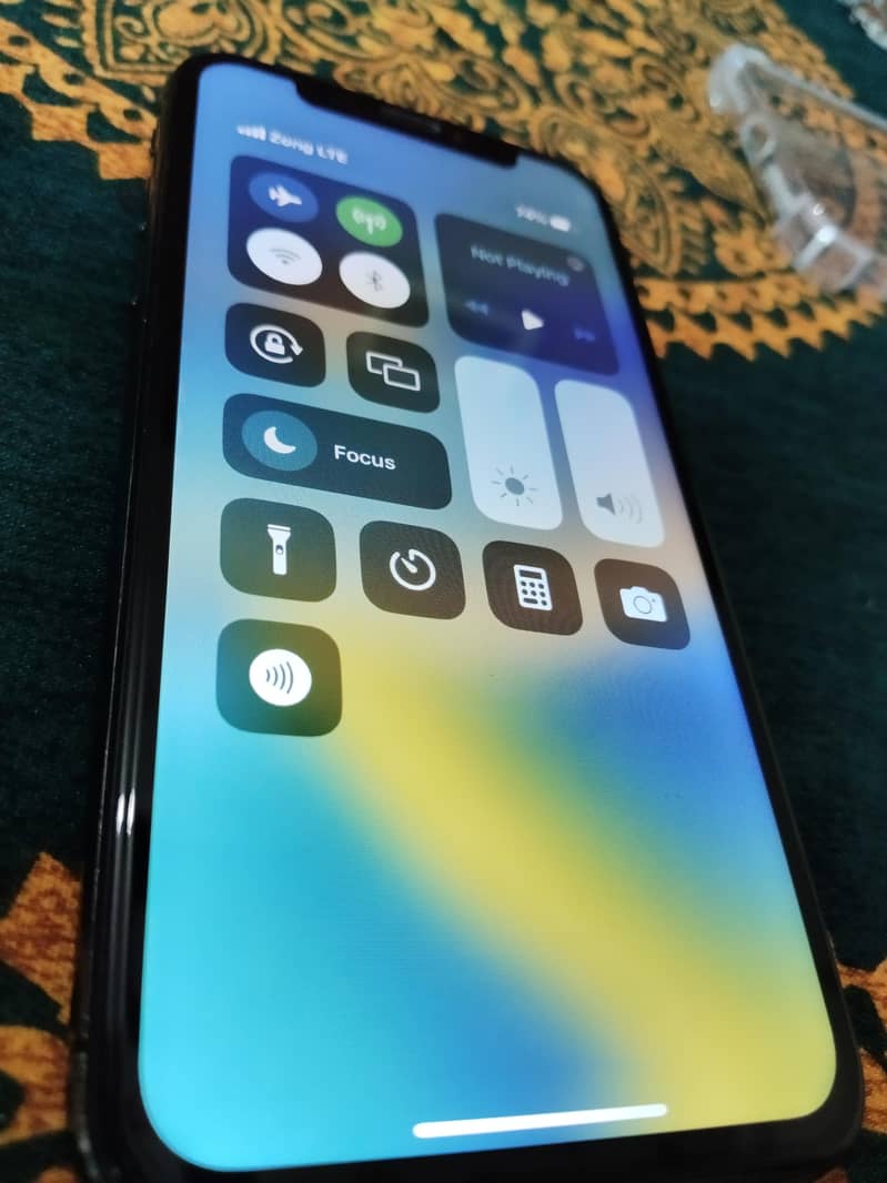 Apple iPhone X 6