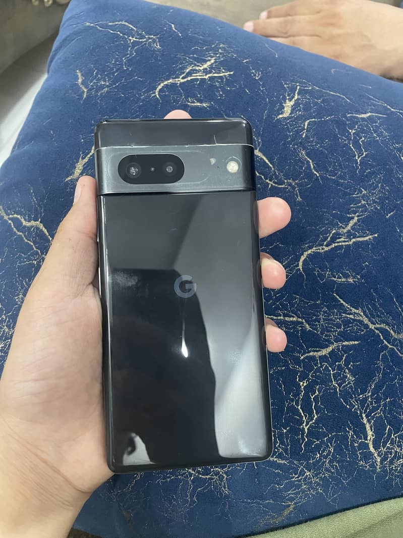 Google Pixel 7 4