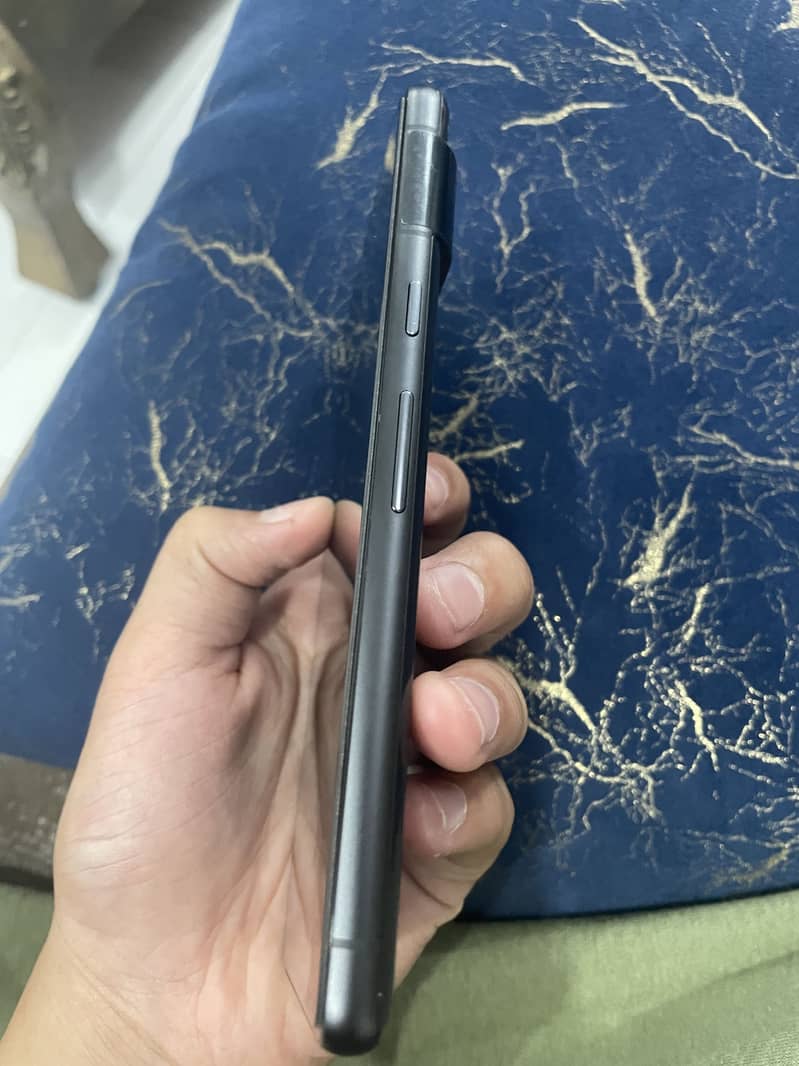 Google Pixel 7 5