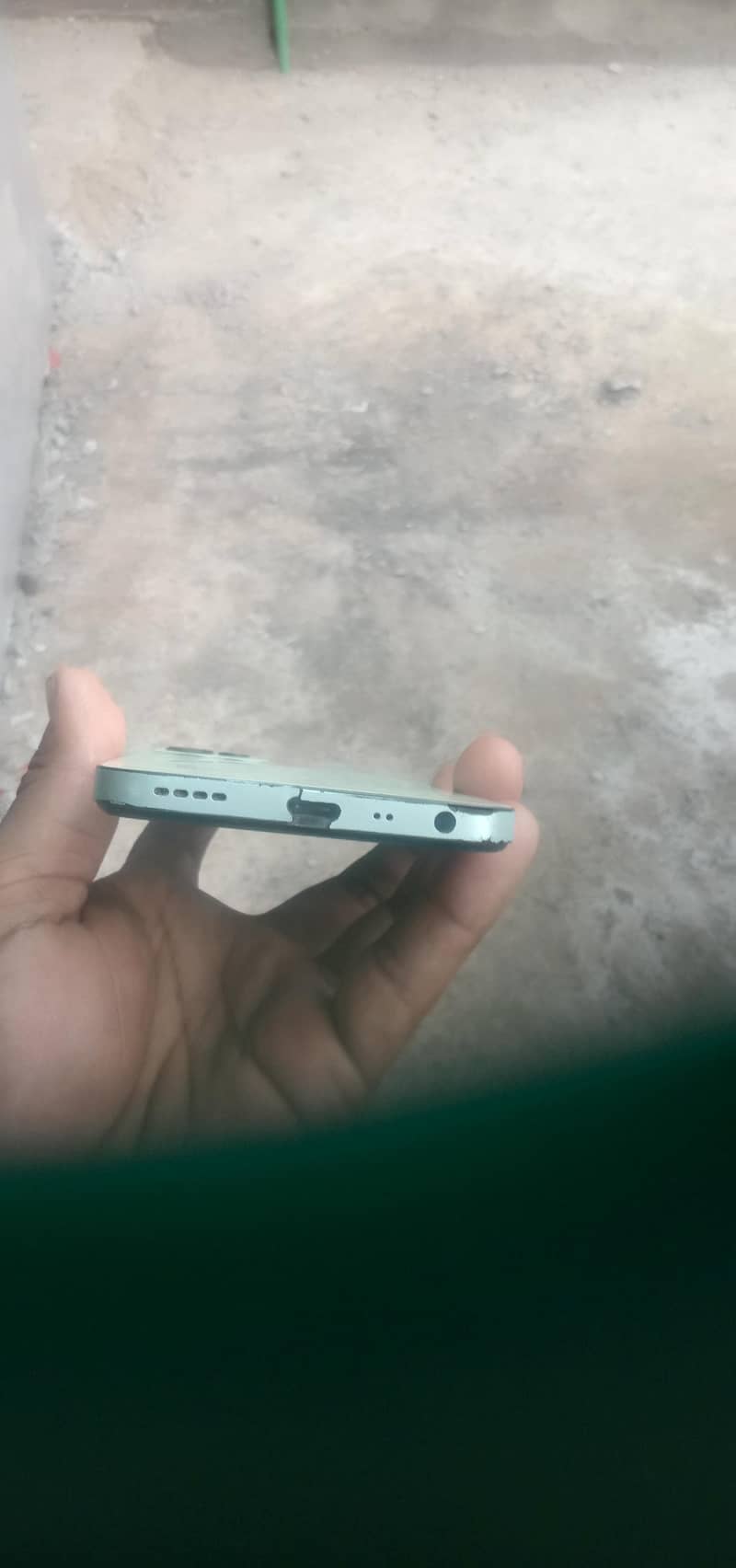 Realme C35 3