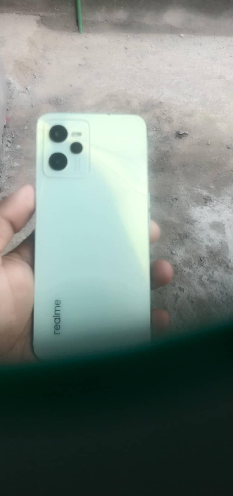 Realme C35 4