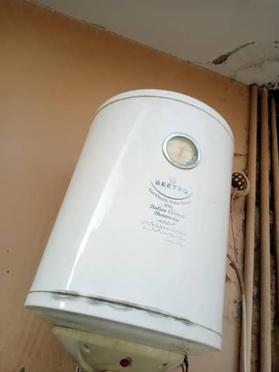 beetro instant electric geyzer 10to 20 ltr 2000watts
