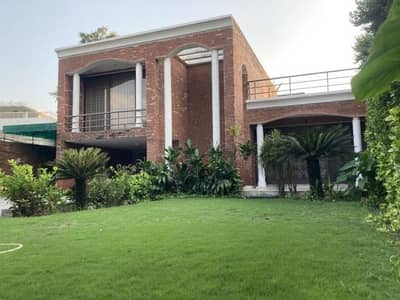 4 Kanal Old Property In Gulberg-3