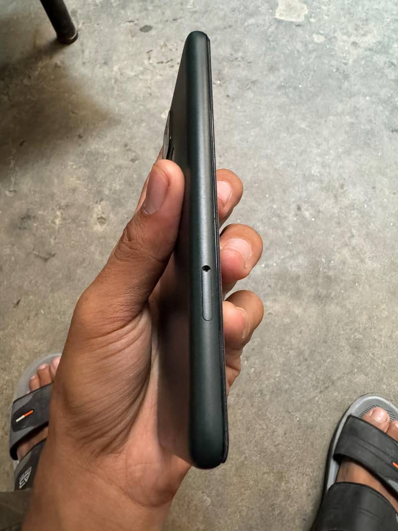 Google Pixel 5a 3
