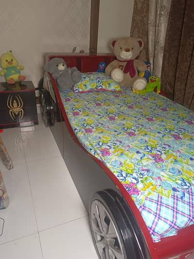 kids bed batman/spiderman