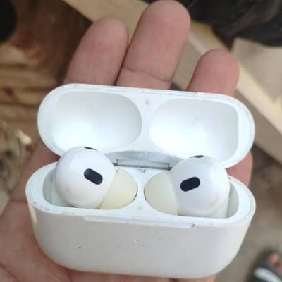 earbuds