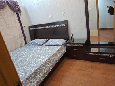 “Beautiful Bedroom Beds – Like New Condition