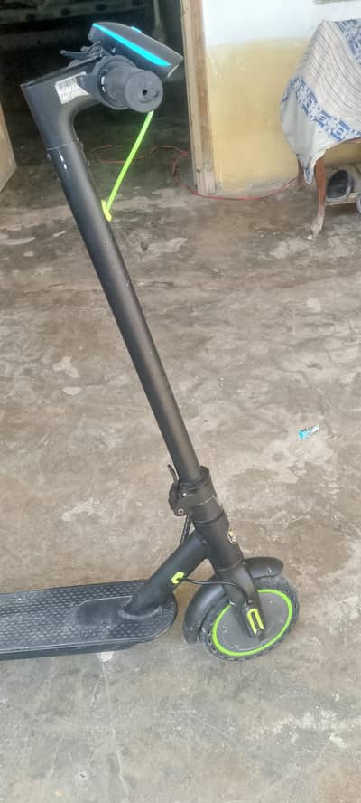 Winner Electric Scooty