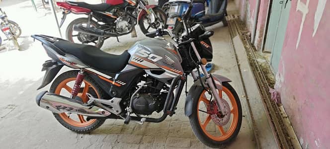 Honda CB150F