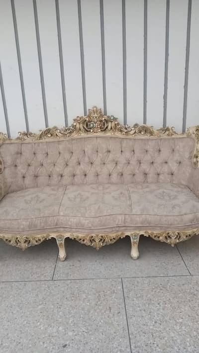 Sofa Set with divider