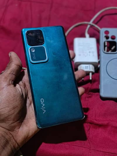 vivo v30 5G 12+12/256 GB