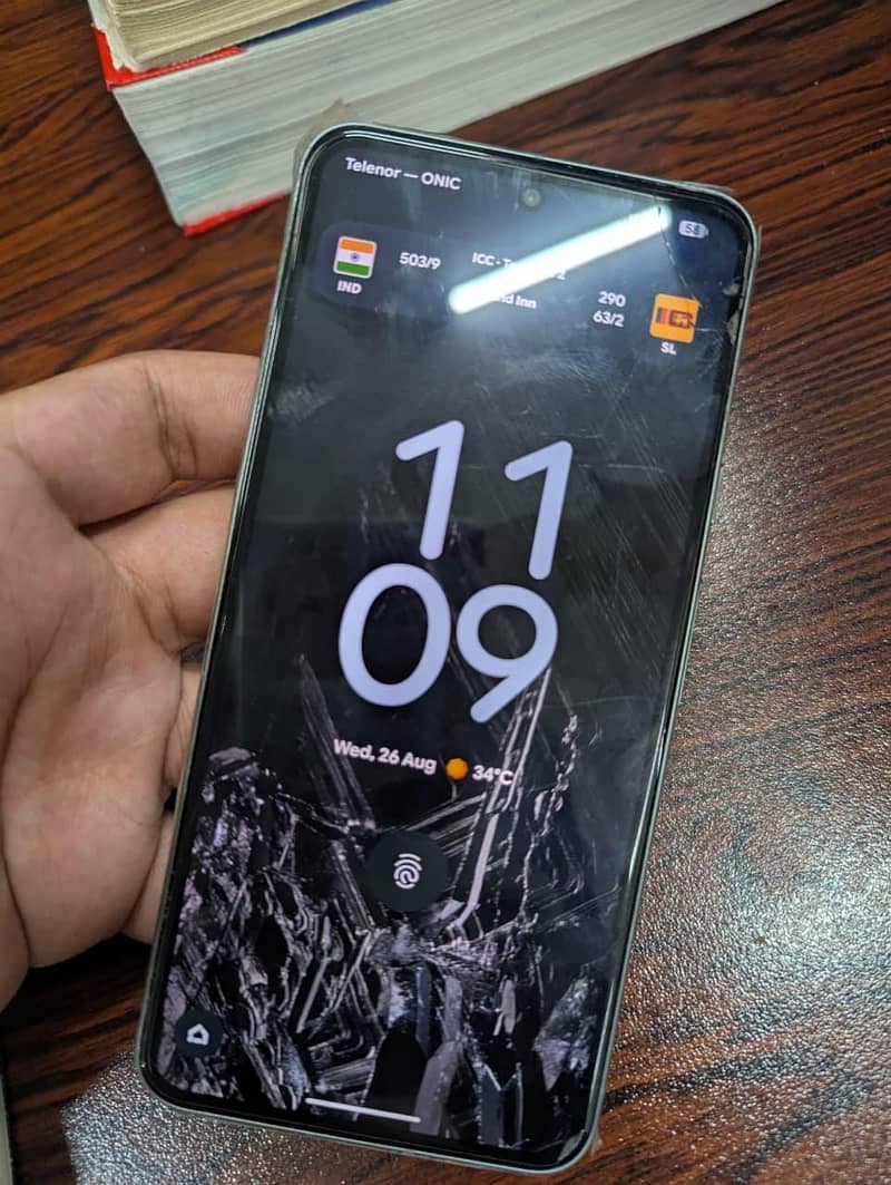 Google Pixel 8 2