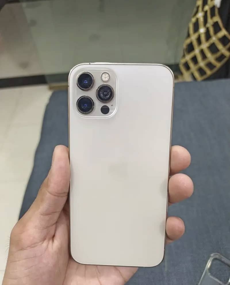 Apple iPhone 12 Pro 2