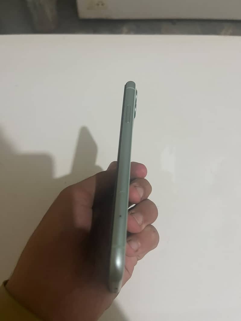 Apple iPhone 11 2