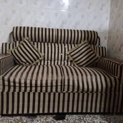 2 seater used sofa