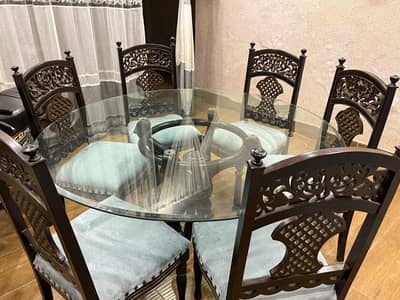 Daining table with 6 chairs