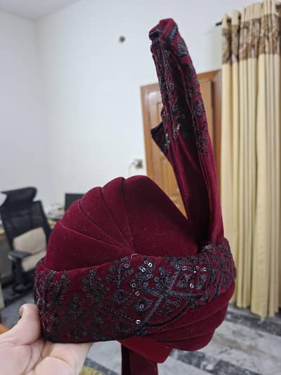 men sherwani and turban for sale , 1 day used . zero demage j