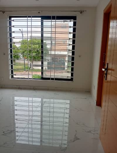 2 Bed Apartment Available For Rent On Prime Location And Reasonable Price