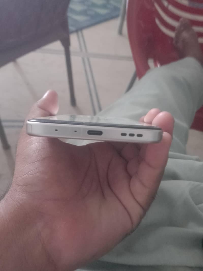 OPPO A6 2