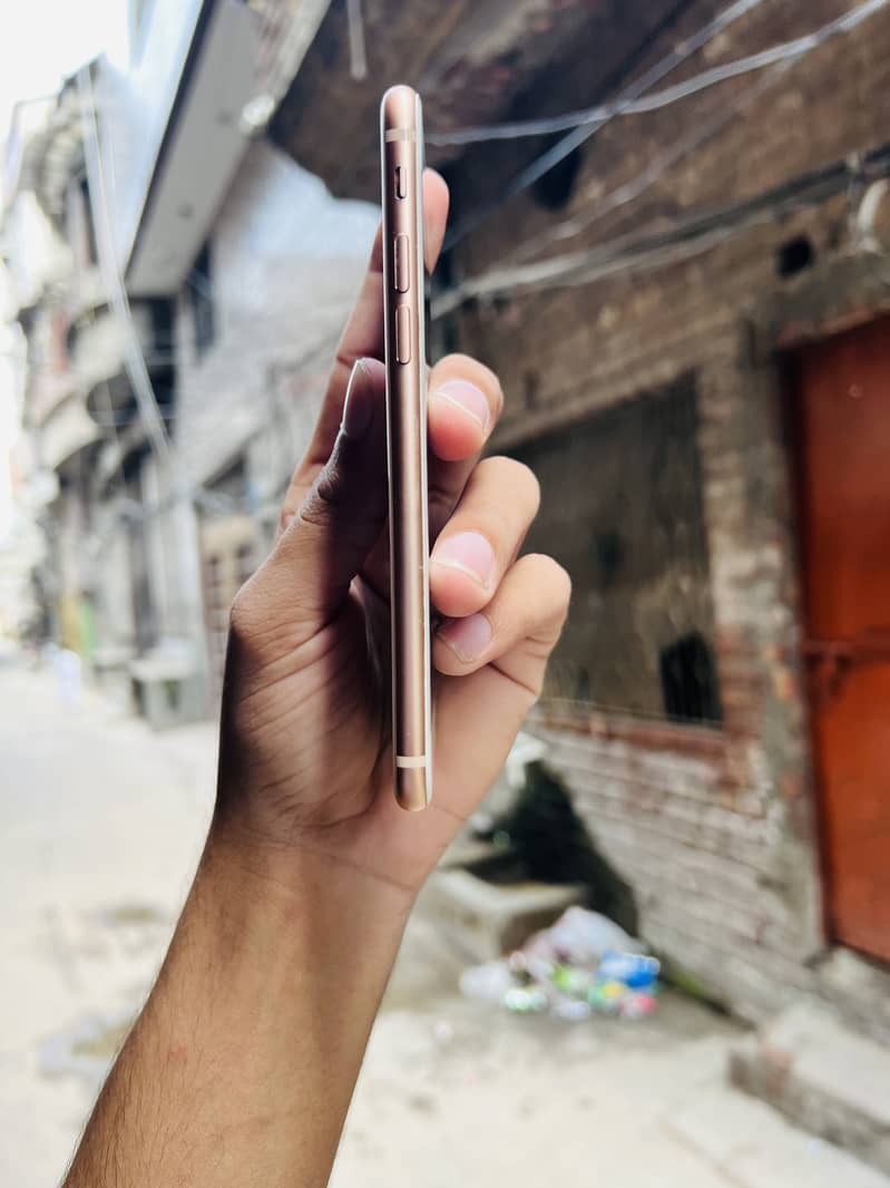 Apple iPhone 8 2