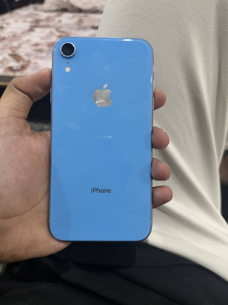 Apple iPhone XR 0