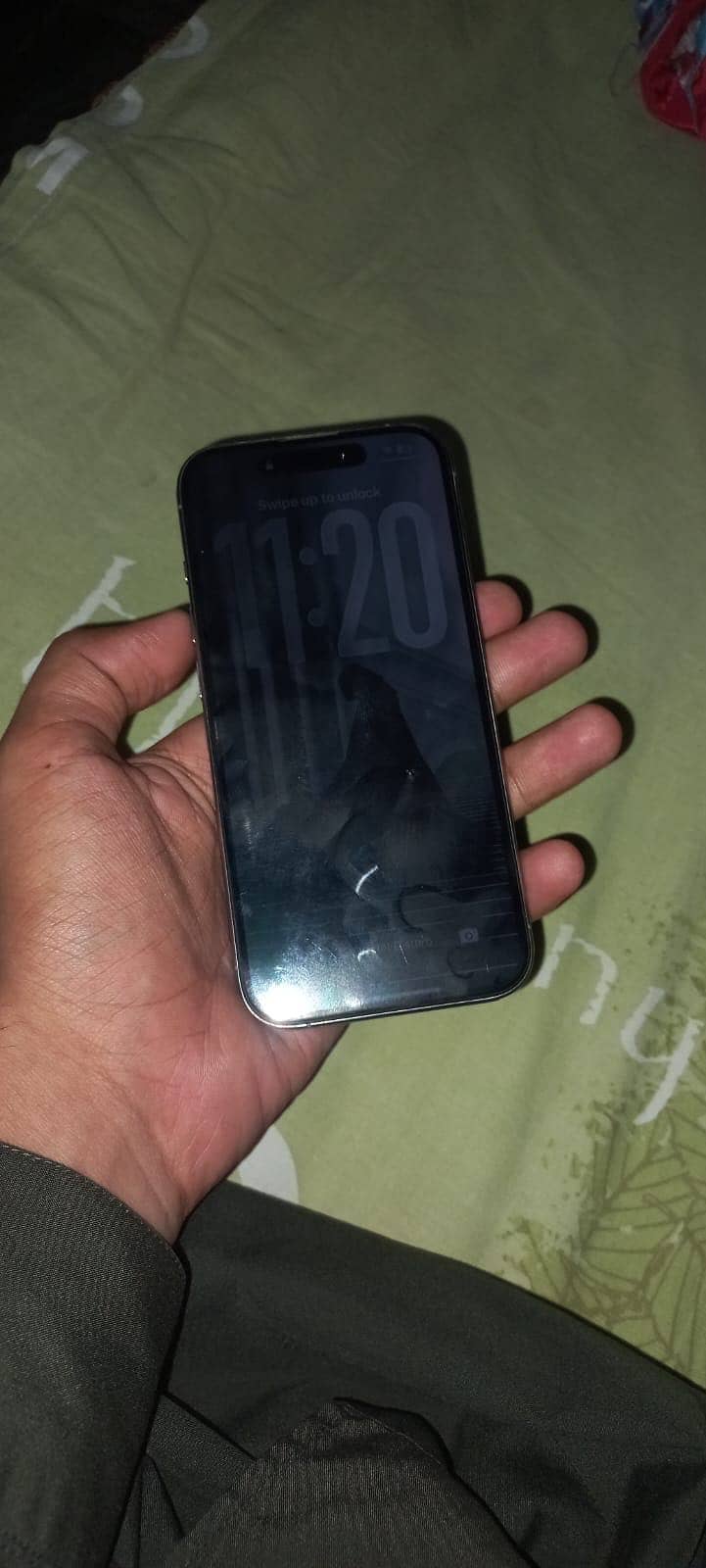Apple iPhone 15 Pro 4