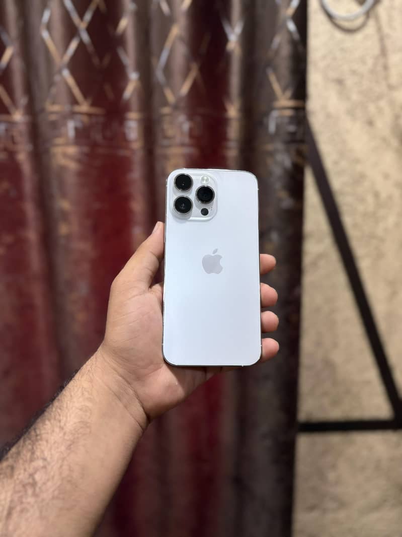 Apple iPhone 14 Pro Max 0
