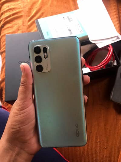 OPPO Reno6