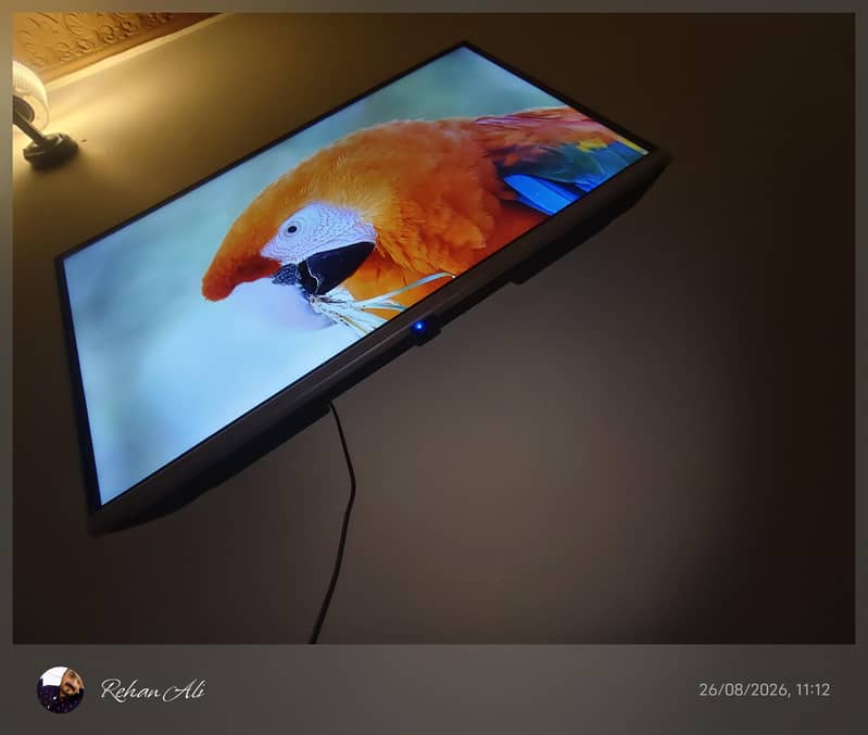 LCD 32 inch 2