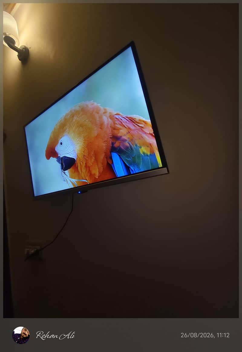 LCD 32 inch 4