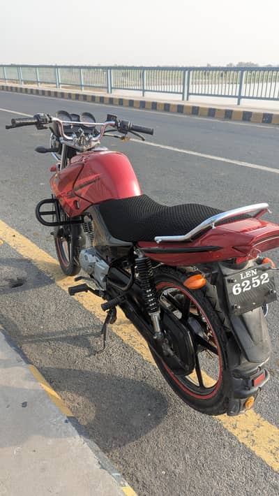 Yamaha YBR 125G — 2017 Model