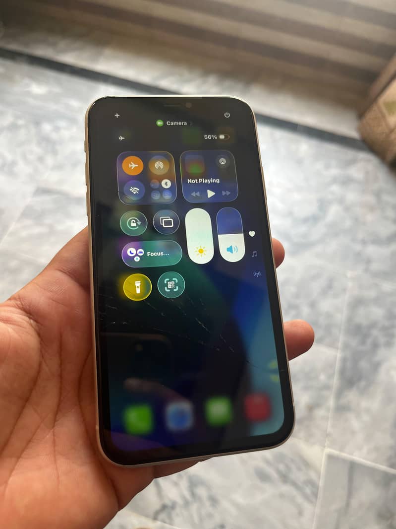 Apple iPhone 11 3