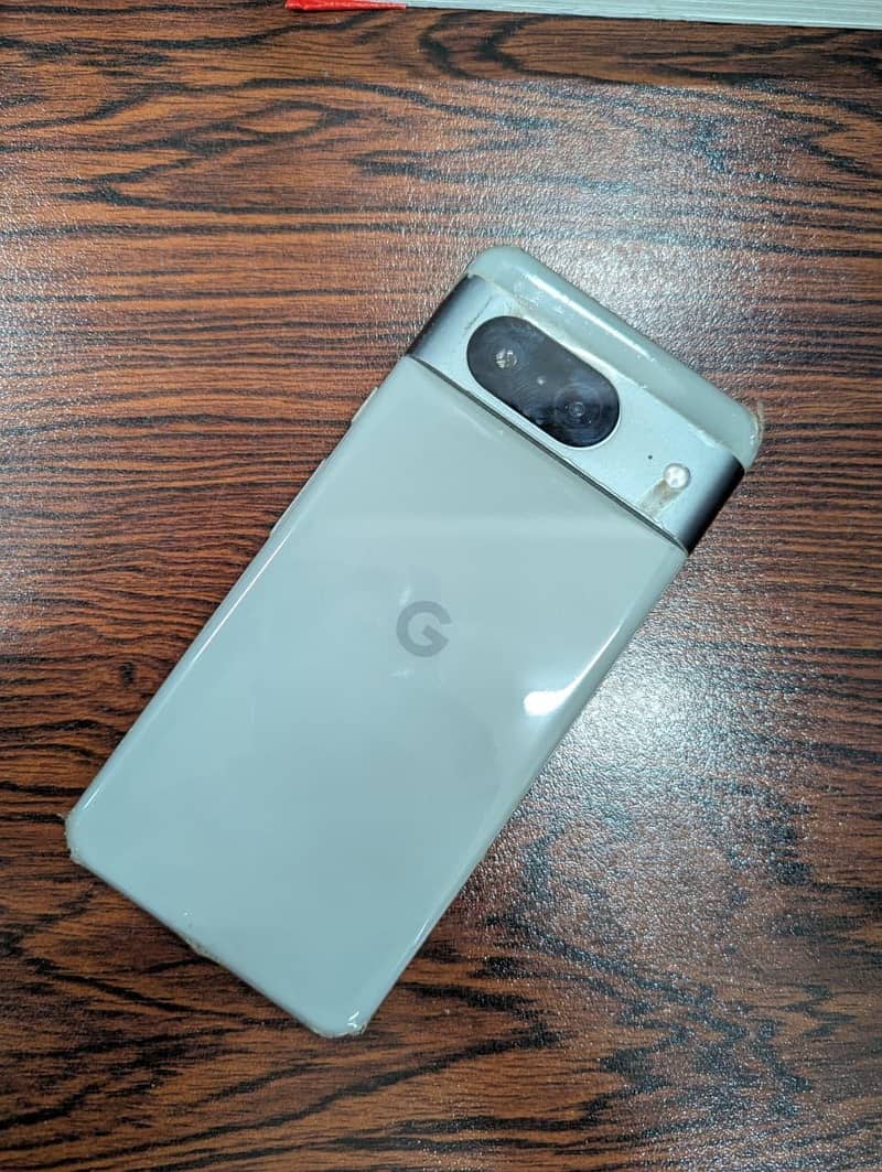 Google Pixel 8 5